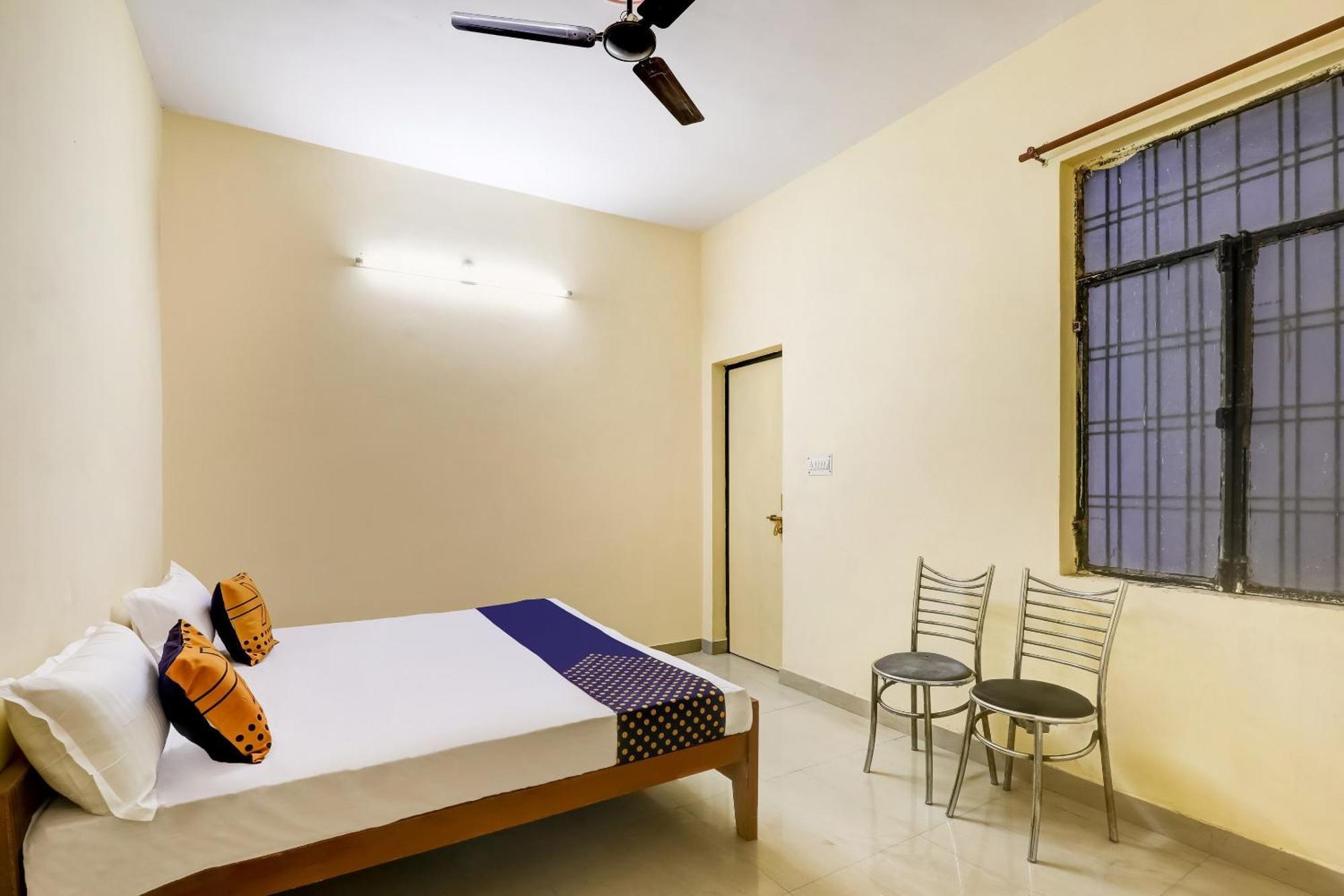 Spot On Ganpati Palace لاكناو المظهر الخارجي الصورة