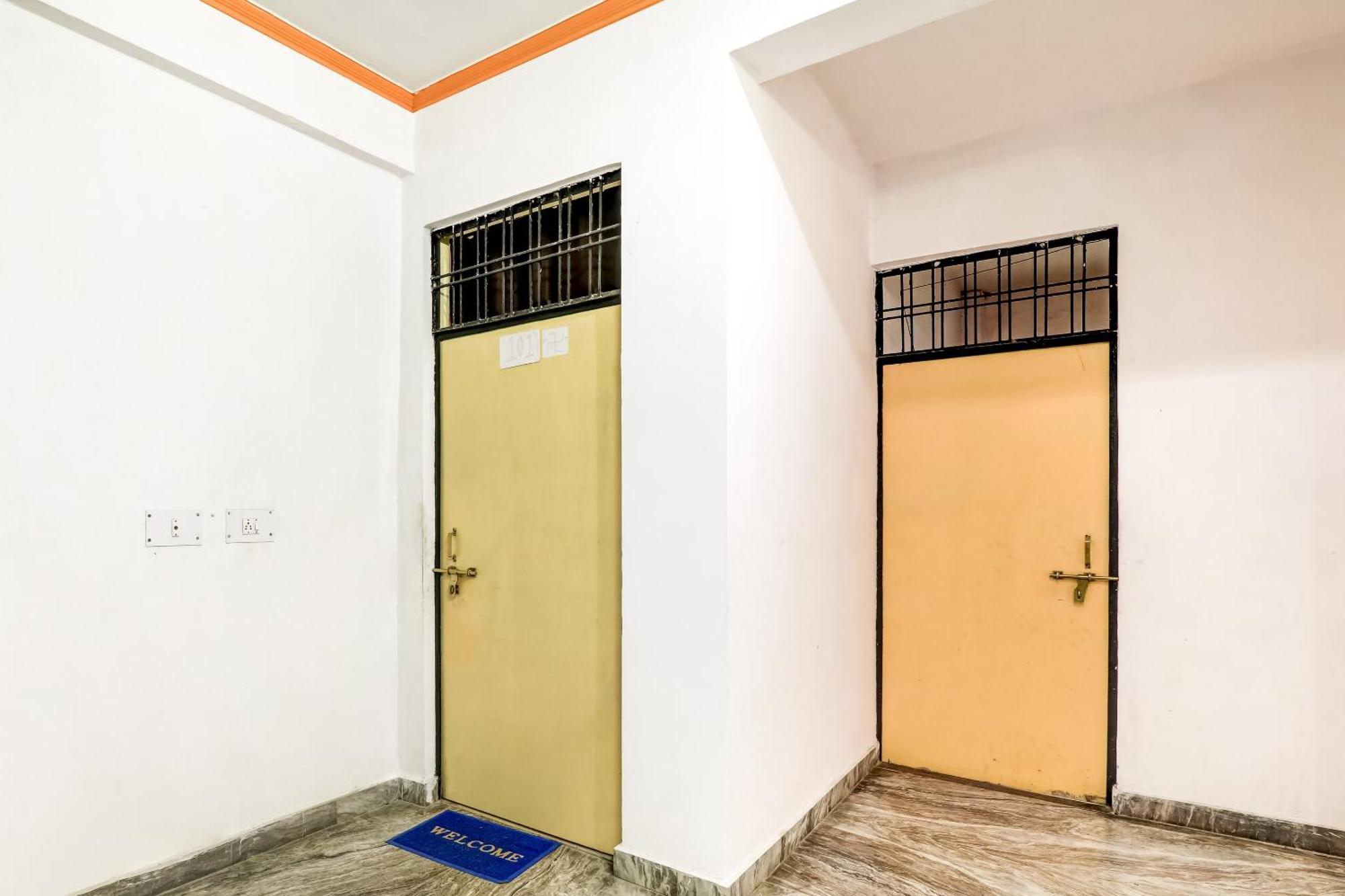 Spot On Ganpati Palace لاكناو المظهر الخارجي الصورة